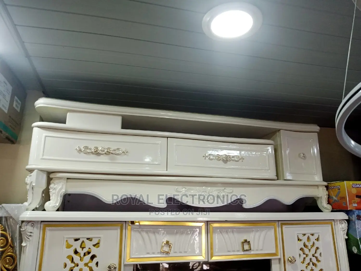 Superior Class Royal TV Stand With Double Drawer