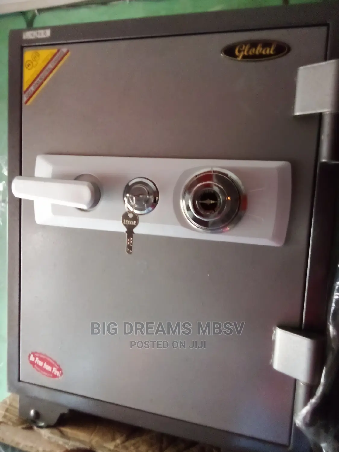005 Boil Manual Fireproof Safe