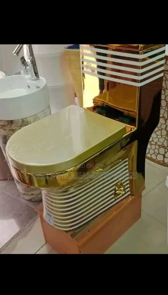 Executive Golden WC Set