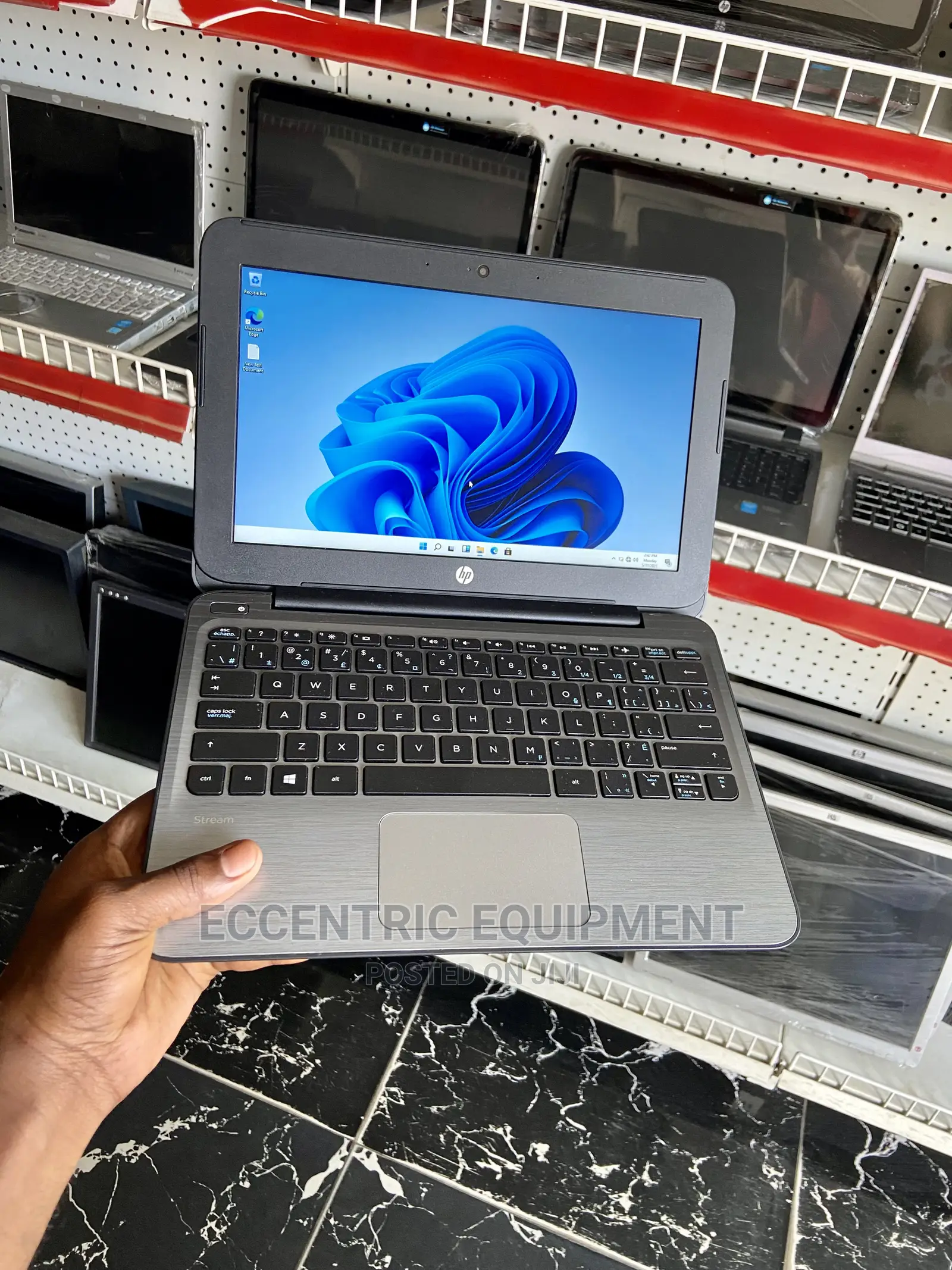 Laptop HP Stream 11 4GB Intel SSD 60GB