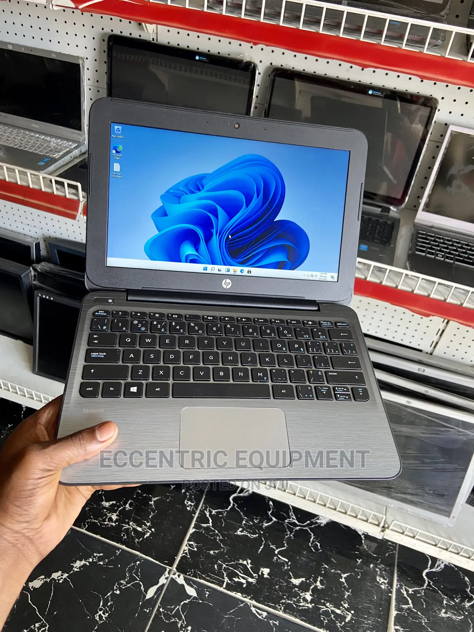 Laptop HP Stream 11 4GB Intel SSD 60GB