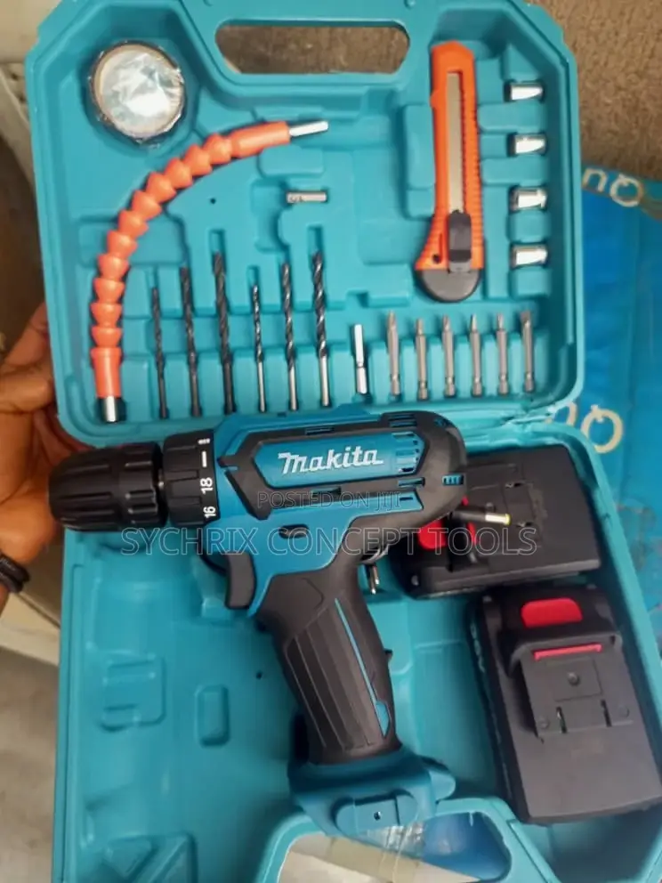 Makita Drill With Battery and Charger