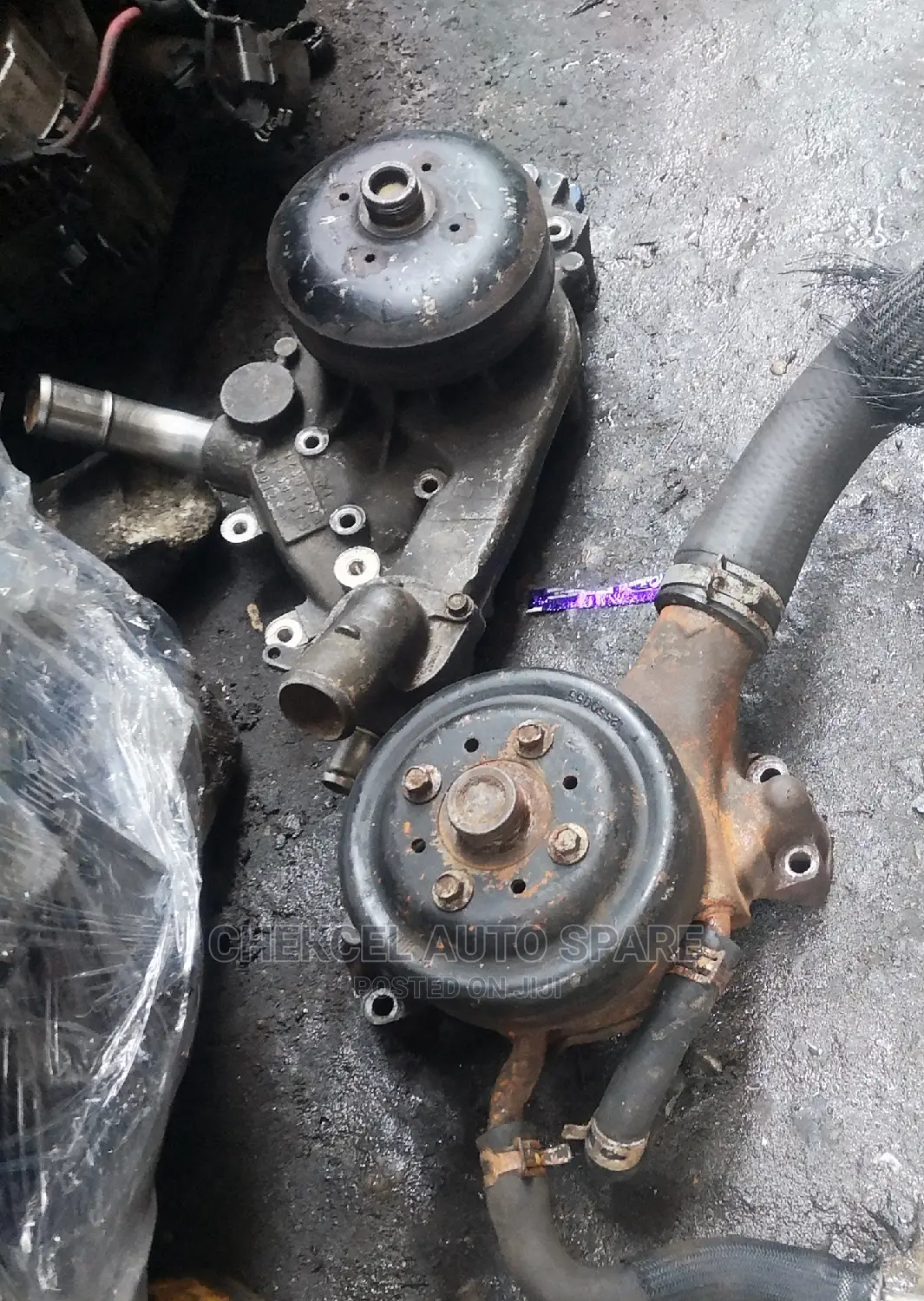Water Pumps Chevrolet Express, GMC Hummer 2.