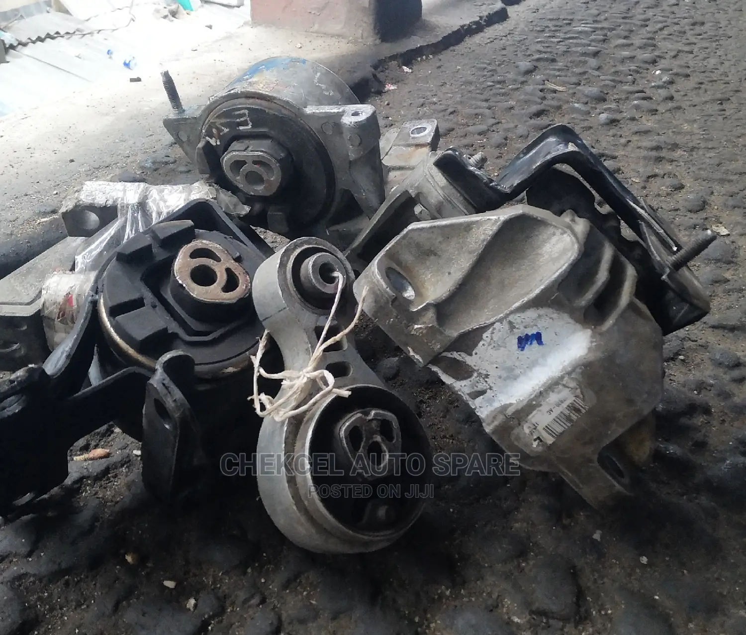 Ford, Chrysler, Dodge, And Chevrolet Engine Mounting.
