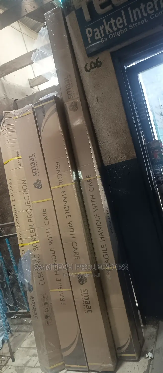 Tripod Screen, Manual, and Electric Screen.