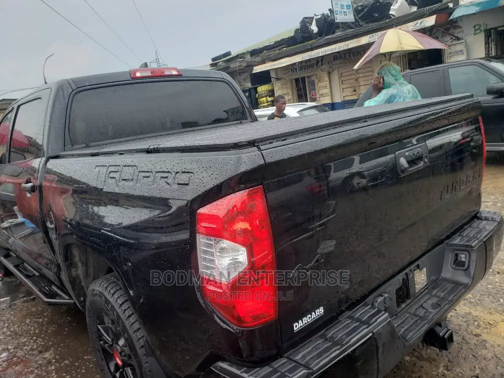 Boot Cover Fibber Folding for Toyota Tundra *+