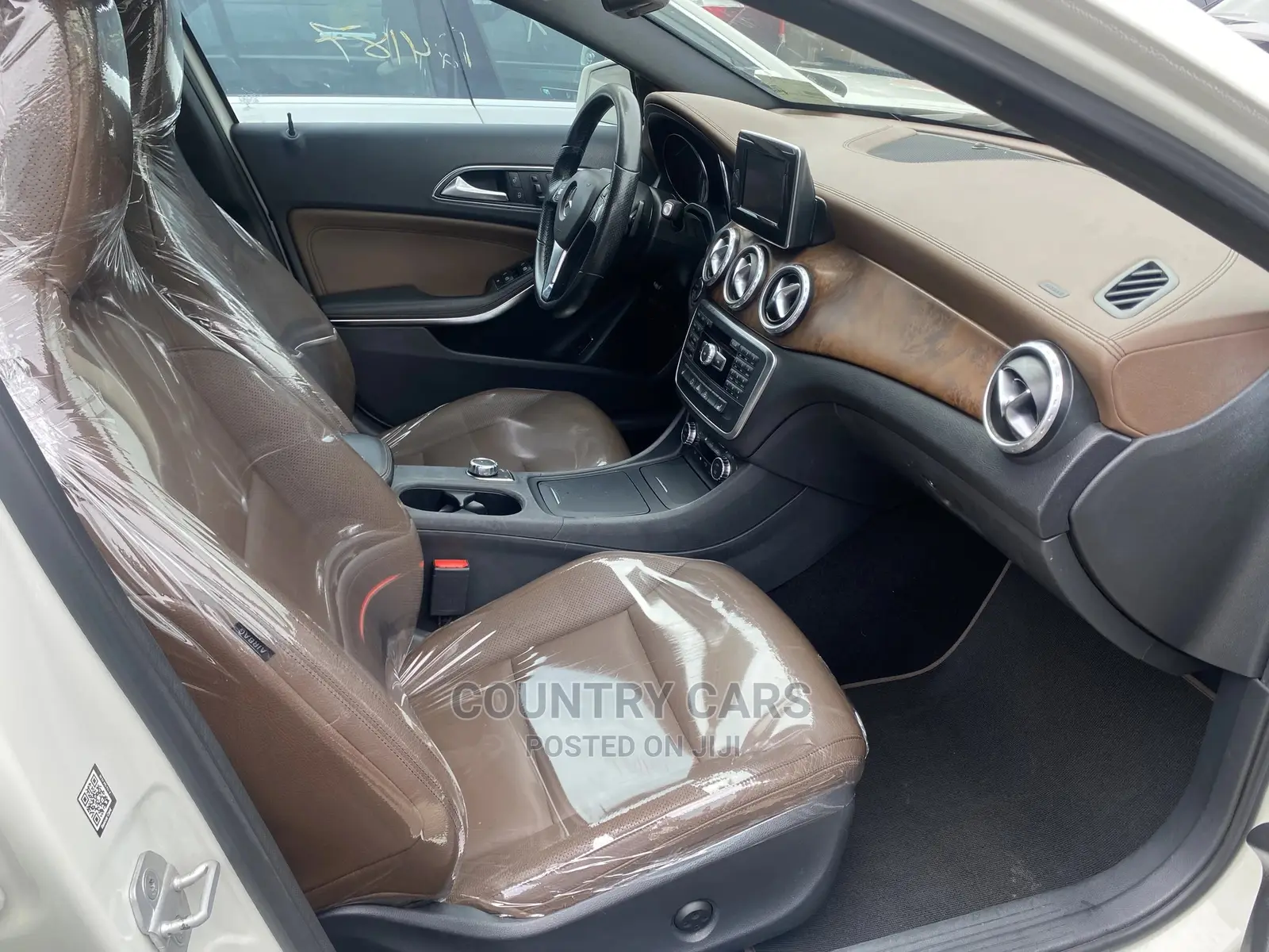Mercedes-Benz GLA 250 2015 White