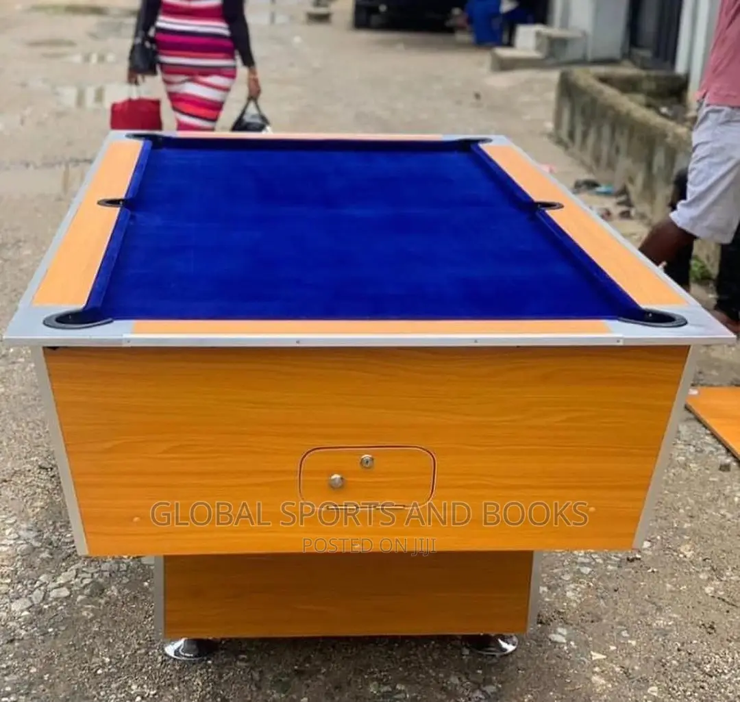 Affordable Snooker Board With Complete Accessories