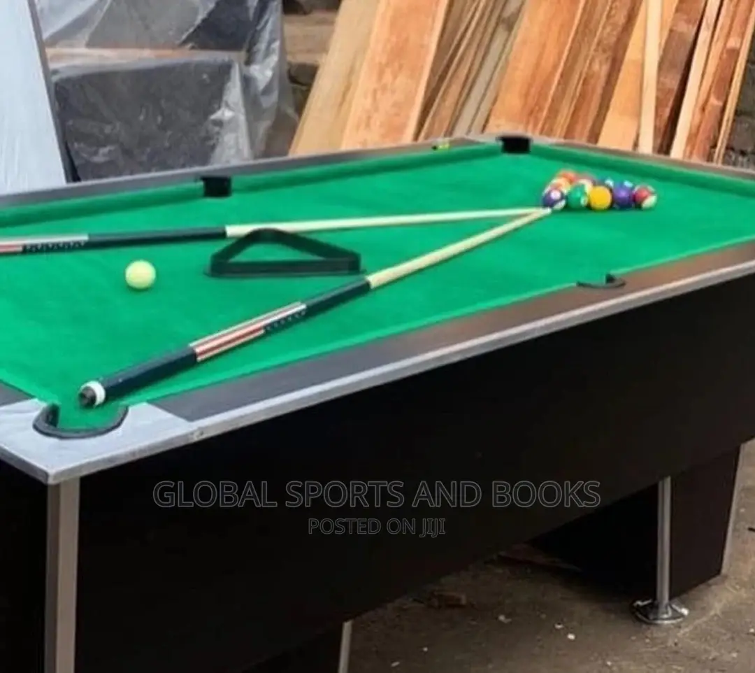 Affordable Snooker Board With Complete Accessories