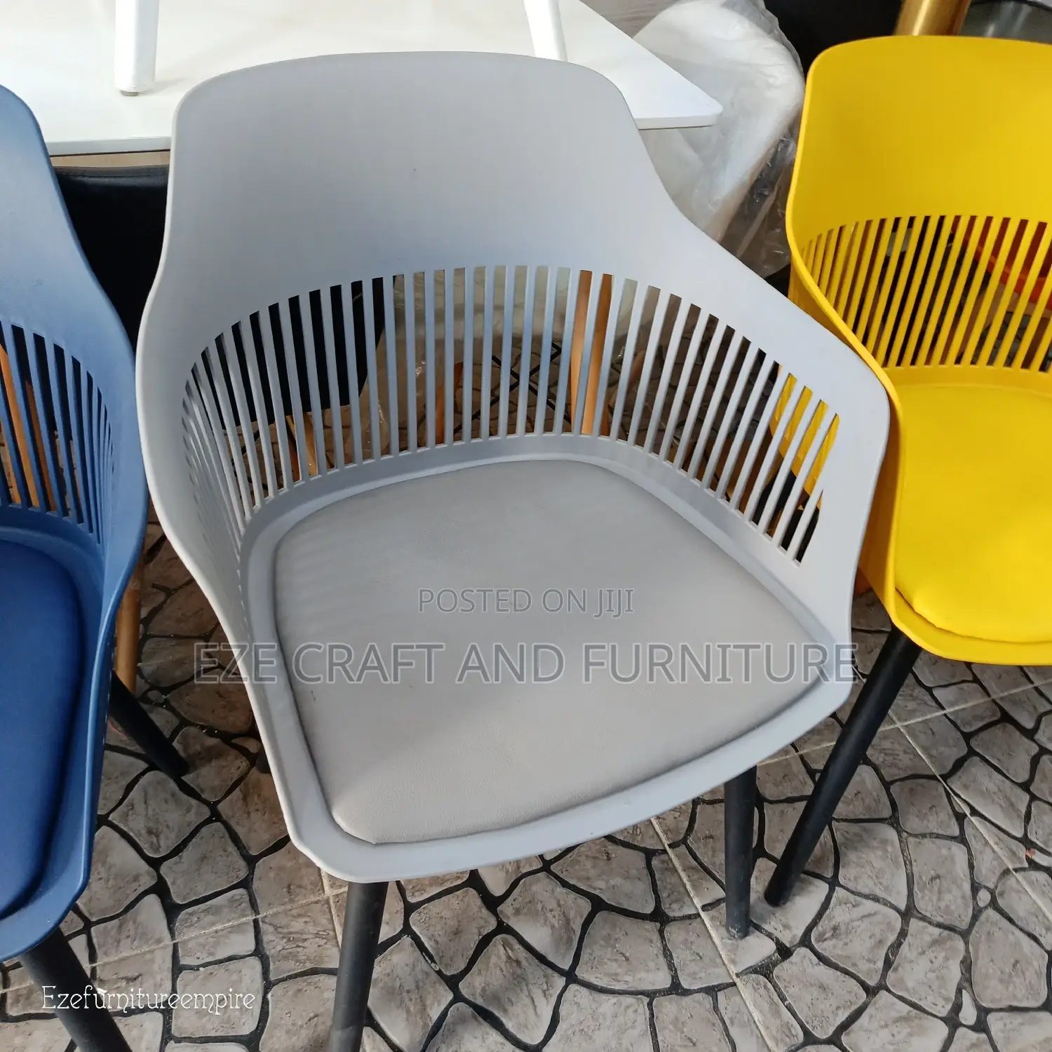 Pp Dining Chairs With Cushioned Seat