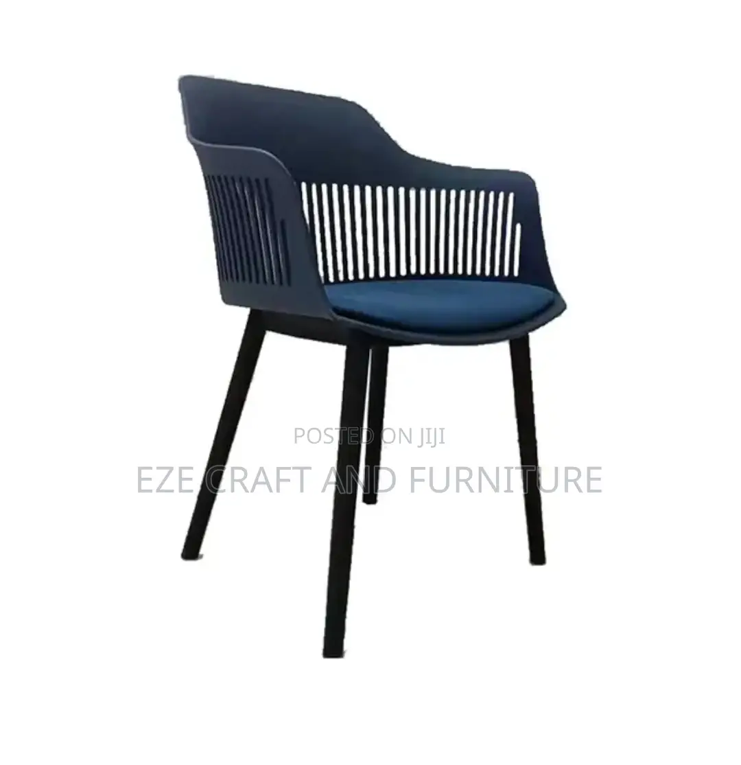 Pp Dining Chairs With Cushioned Seat