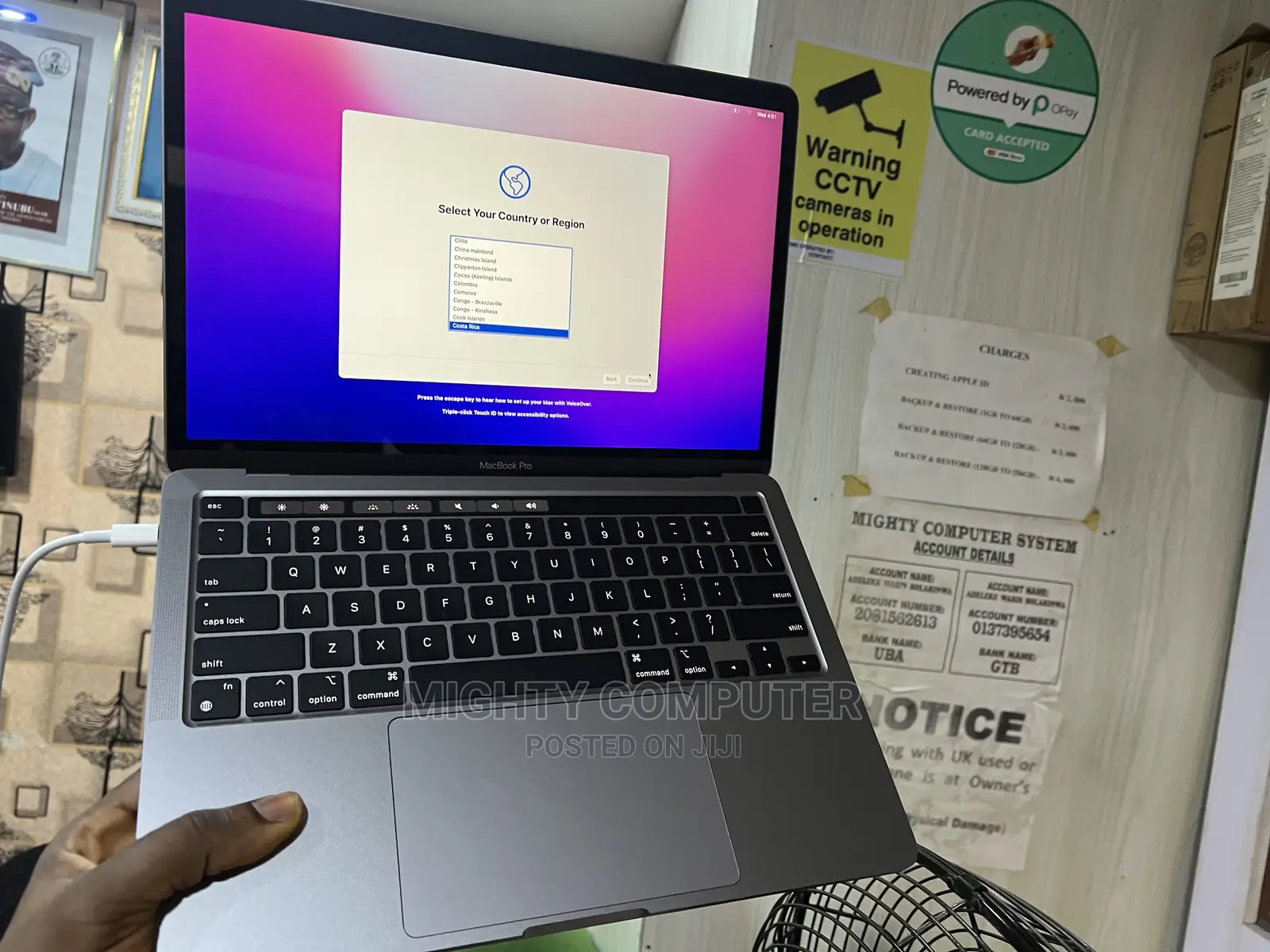 Laptop Apple MacBook 2020 16GB Intel Core I7 SSD 256GB