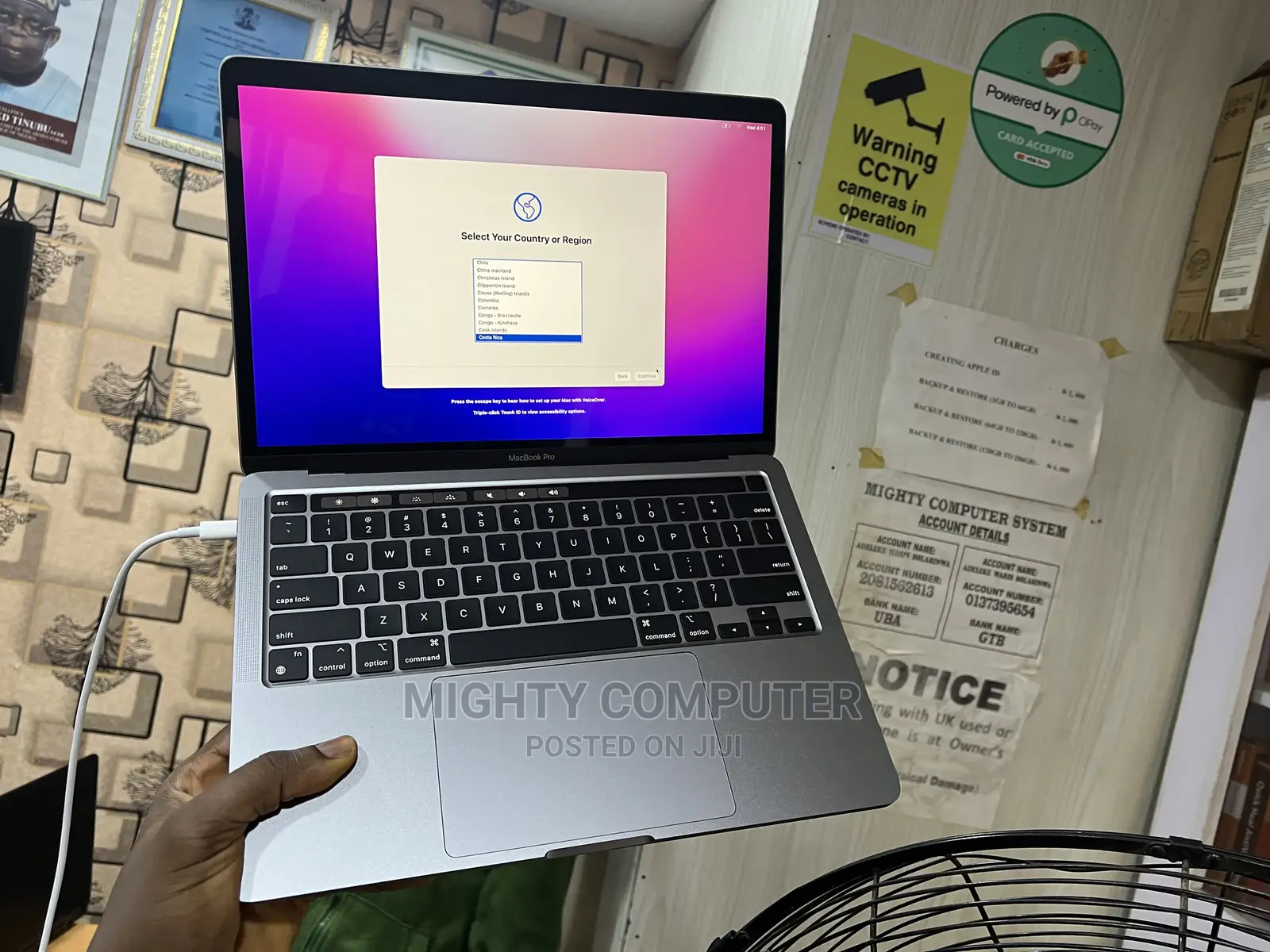 Laptop Apple MacBook 2020 16GB Intel Core I7 SSD 256GB