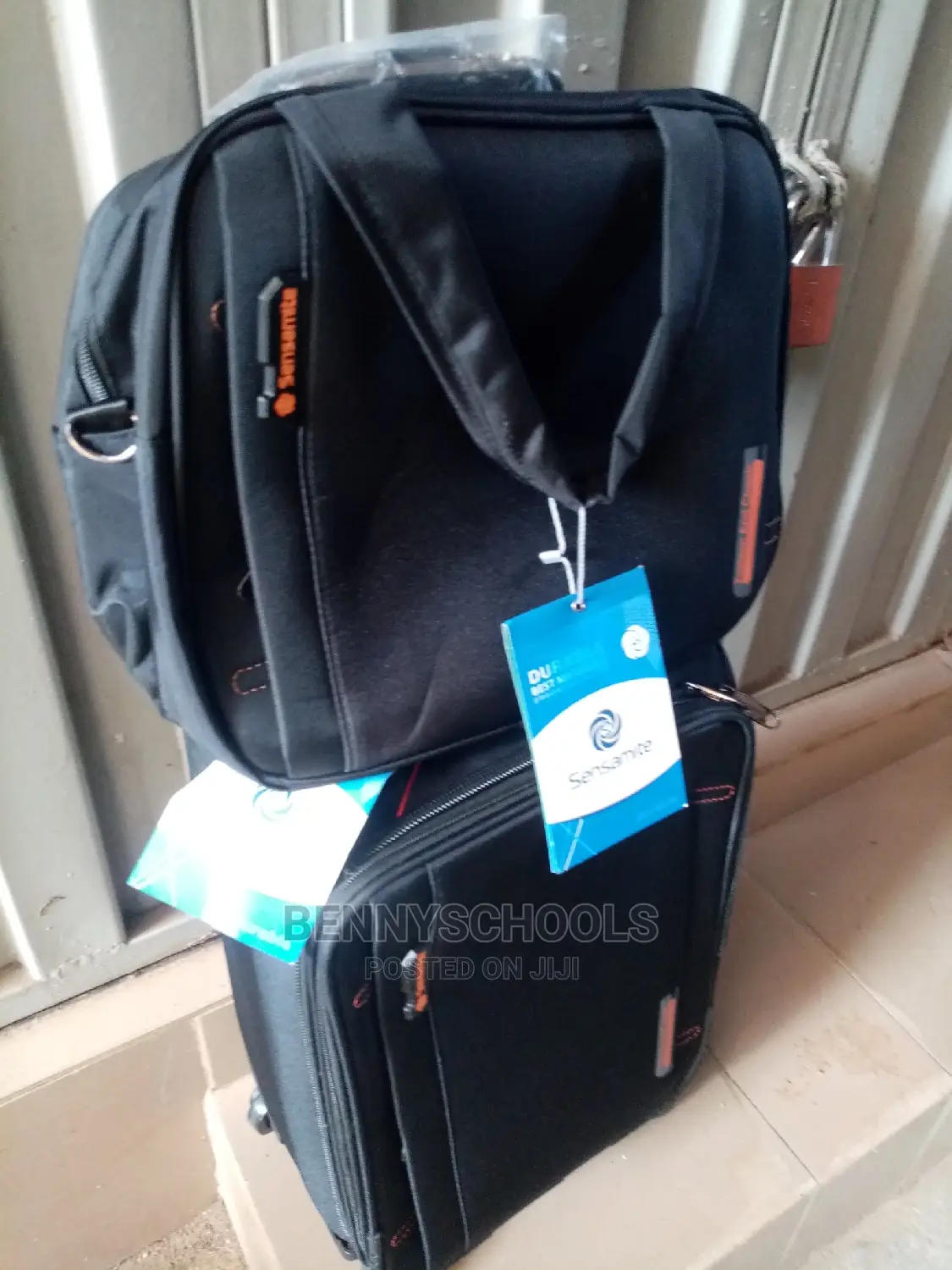 Mini Imported Sensamite Classic Traveling Luggag Box and Kit