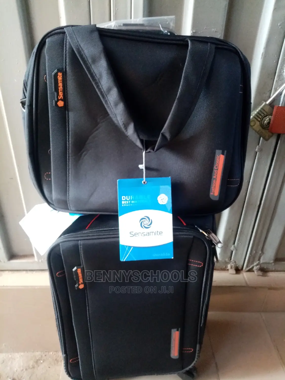 Mini Imported Sensamite Classic Traveling Luggag Box and Kit