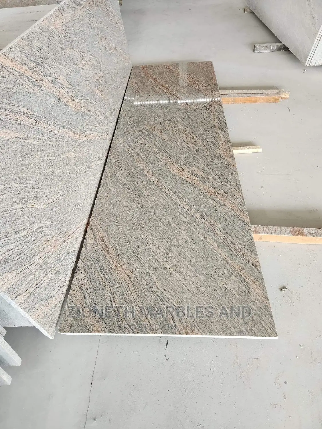 Indian Ivorian Juprano Granite/Marble Slab