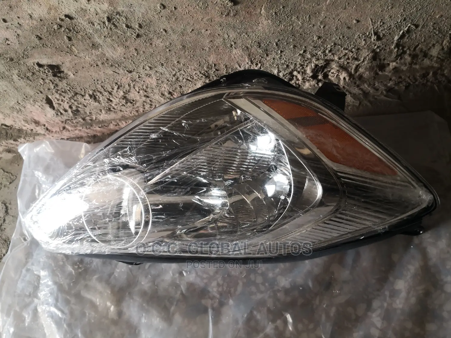 Headlamp Sienna 2004 Model