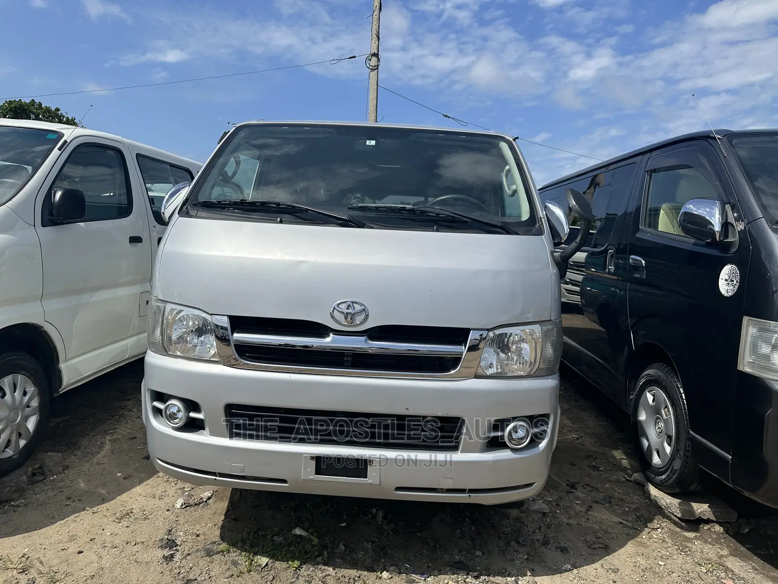 Toyota HiAce 2011 Silver