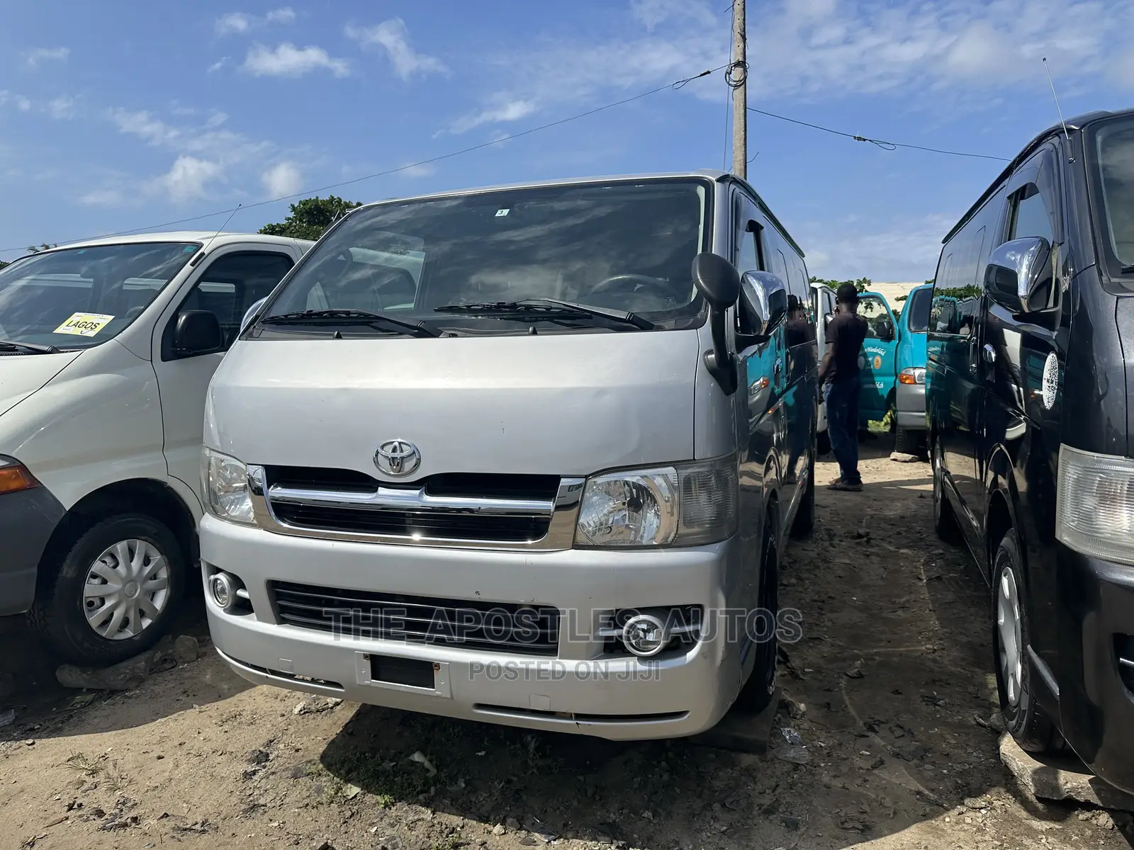 Toyota HiAce 2011 Silver