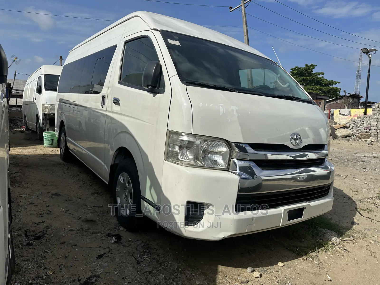 Toyota HiAce 2014 White