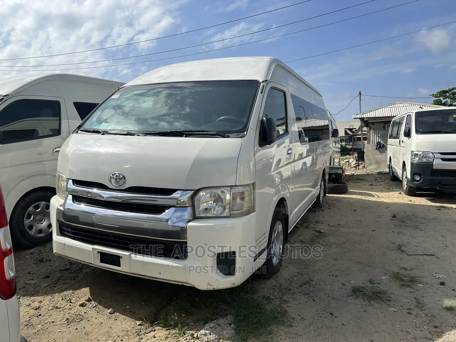 Toyota HiAce 2014 White