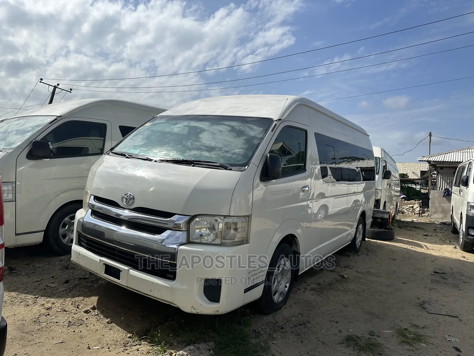 Toyota HiAce 2014 White