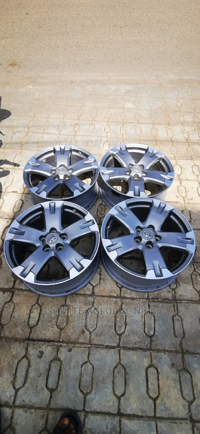 RAV4 Alloyed Rim18!