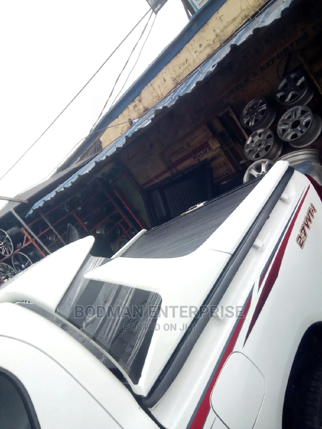 Boot Cover Rolling With Spoiler TRD **