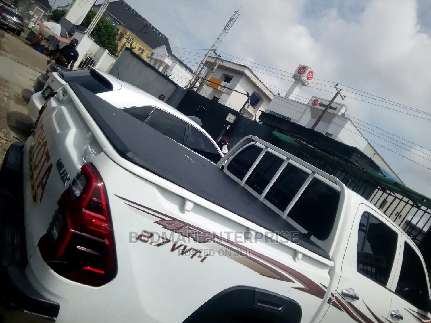 Leather Folding Cover Hilux '*