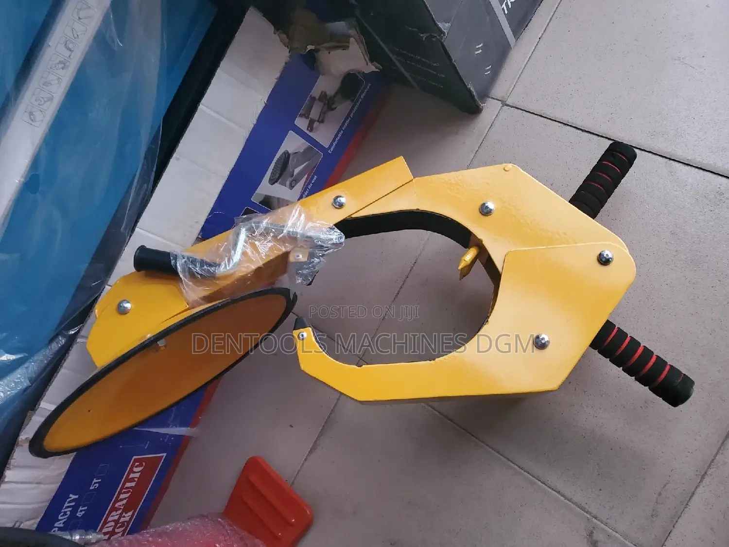 Wheel Lock Heavy Duty Clamp Lock
