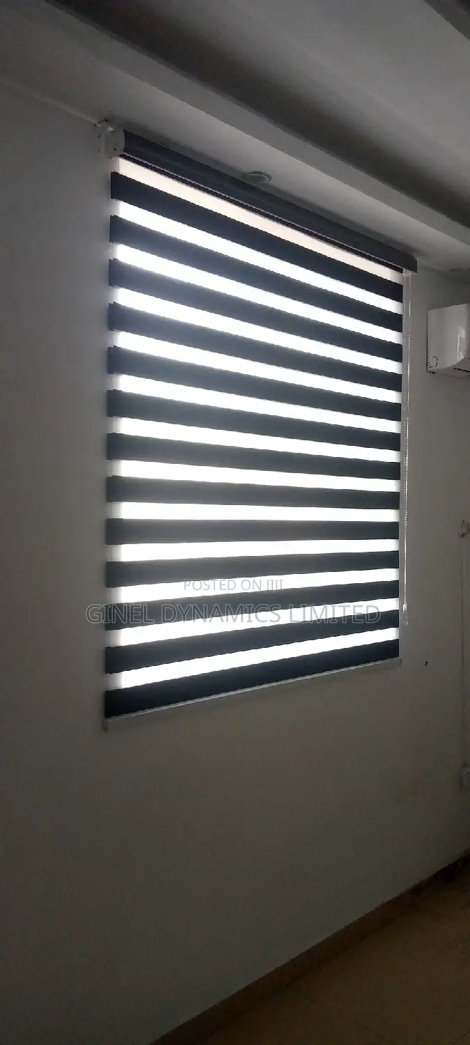 High Quality Window Blind (Free Delivery)