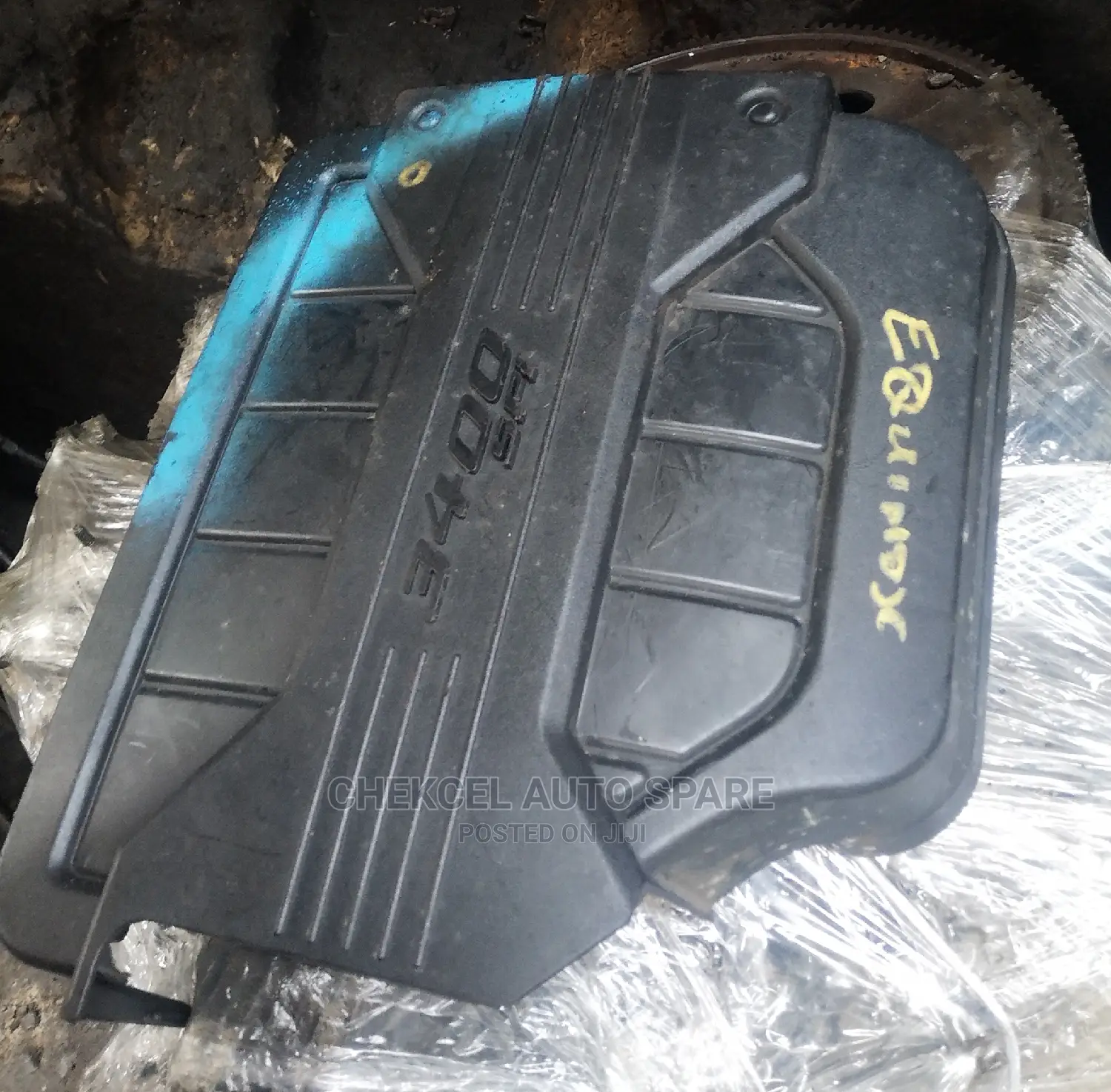 Engine Cover Chevrolet Equinox.