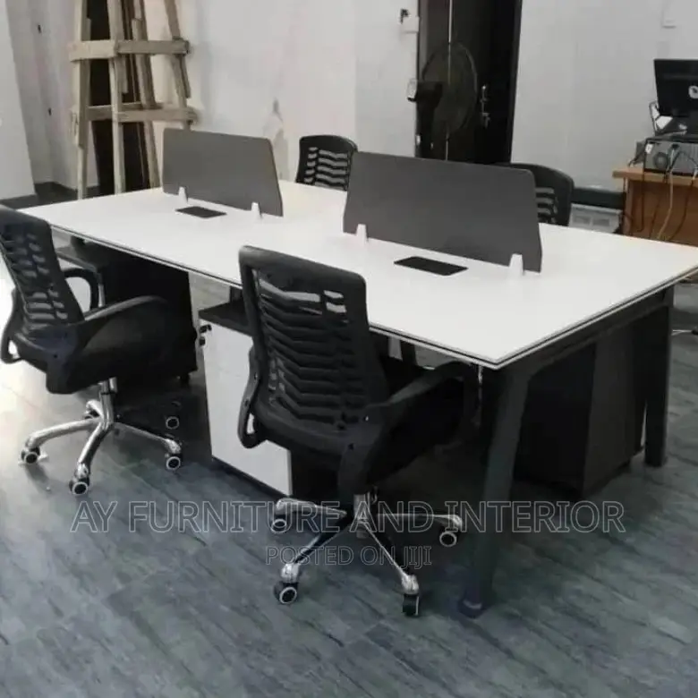 Workstation Table (With Chairs)