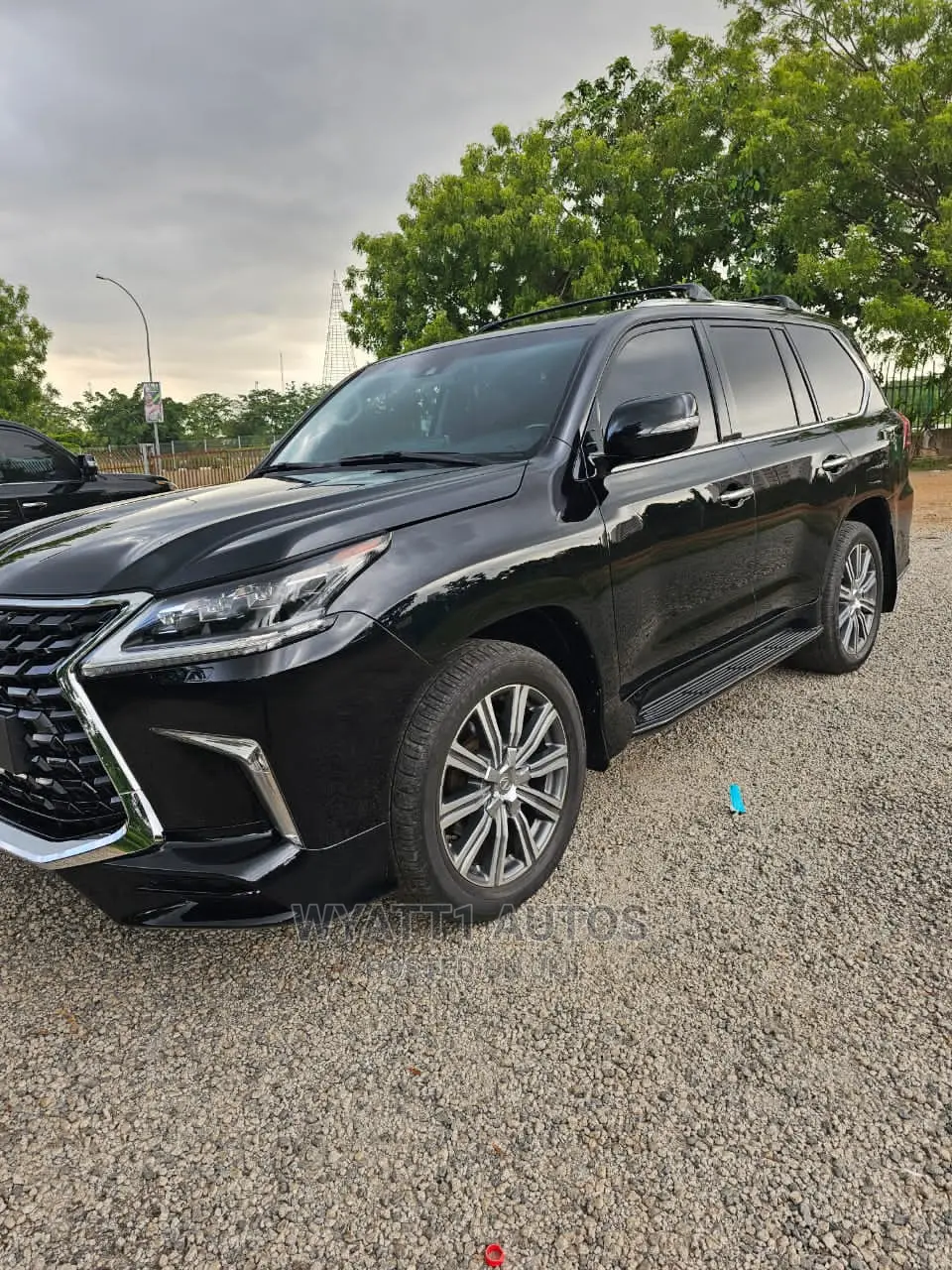 Lexus LX 570 (5 seats) AWD 2021 Black