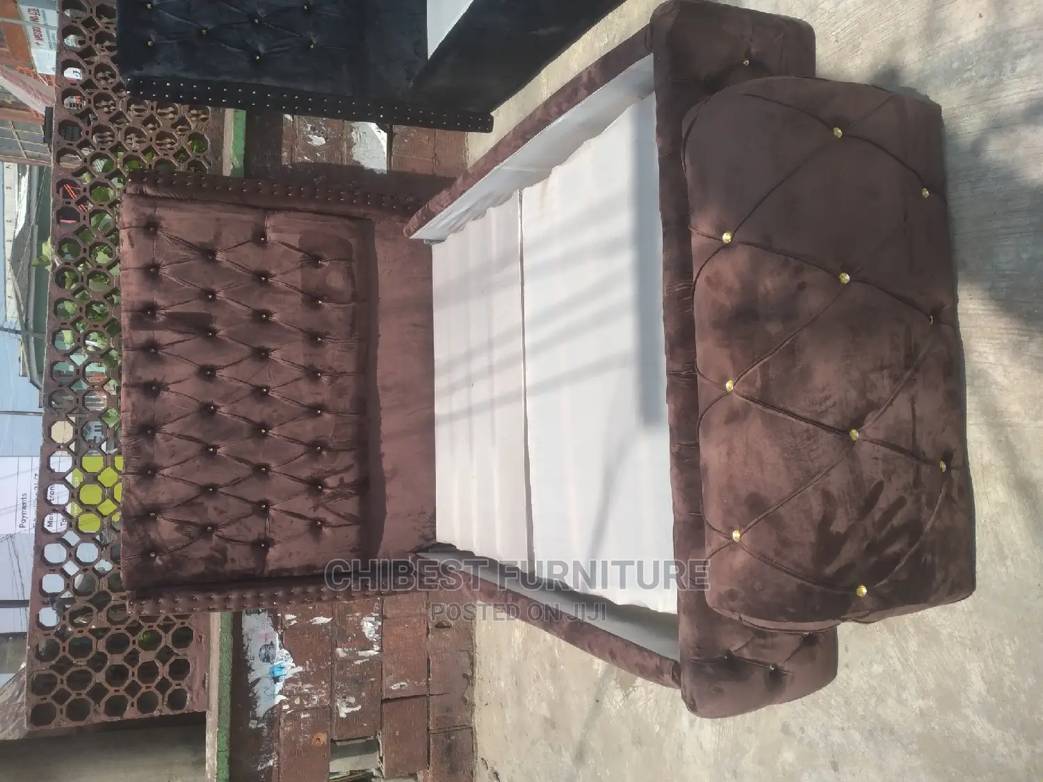 Quality 4.5by6 Upholstery Padded Bed Frame With One Footrest