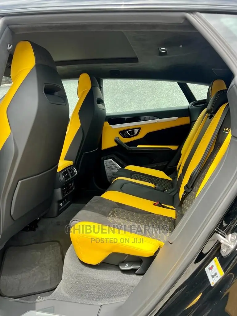 New Lamborghini Urus 2022 Black