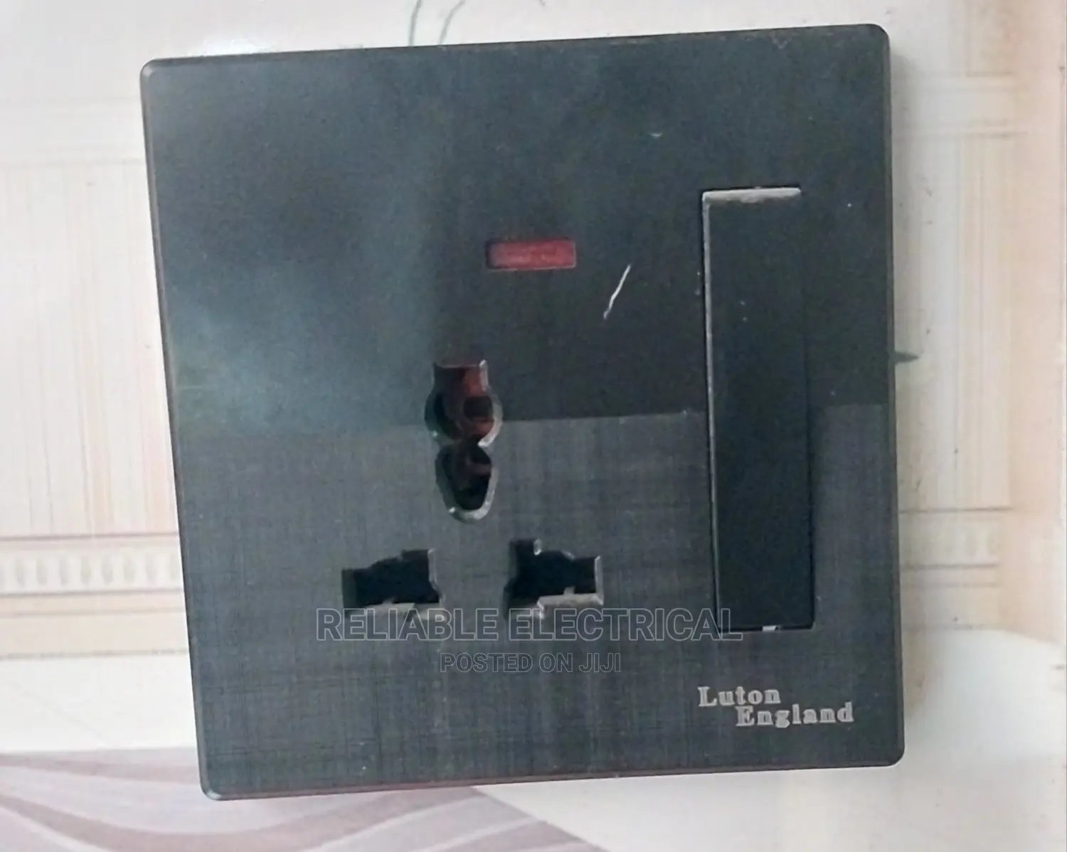13amps Single Socket Black