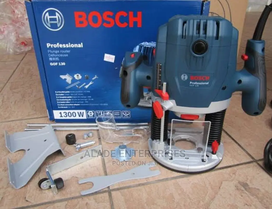 Bosch GOF 130 Professional Router – Wood Work 1300W, Plunge
