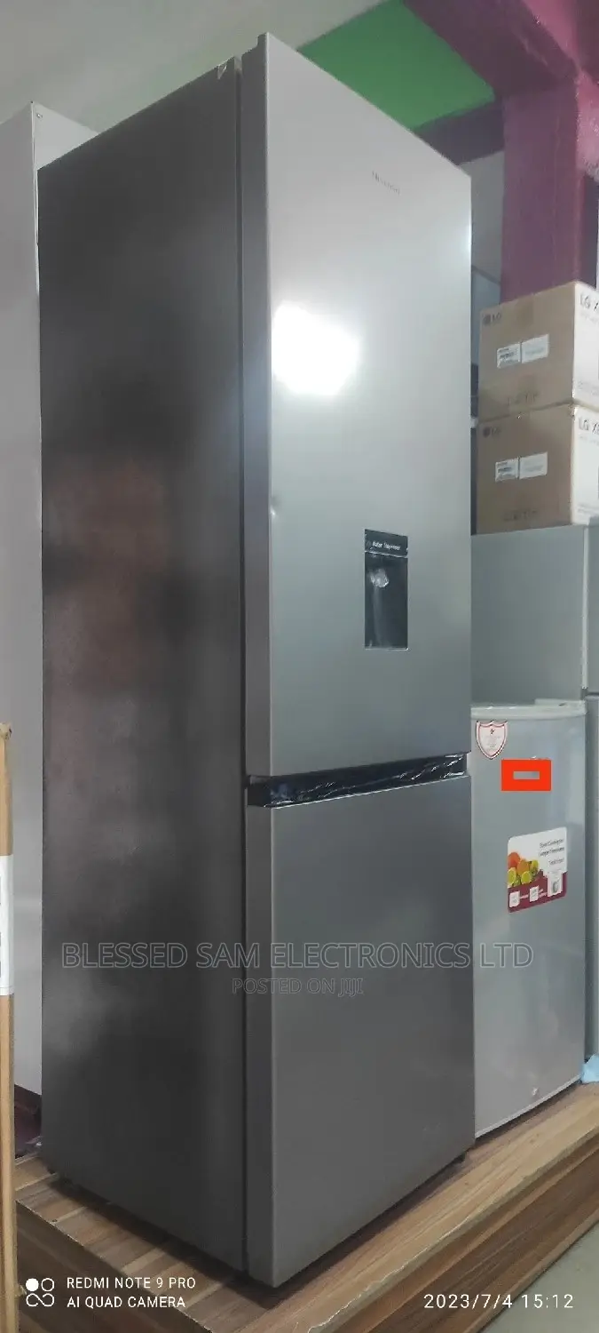New >Hisense Freezer- -fridge 264litre With Dispenser A++