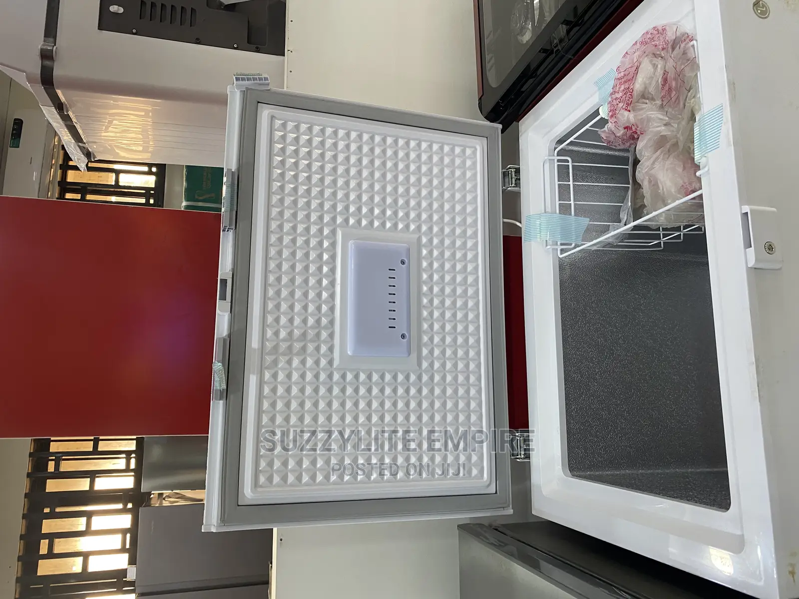 Lg Chest Freezer 190 Liters