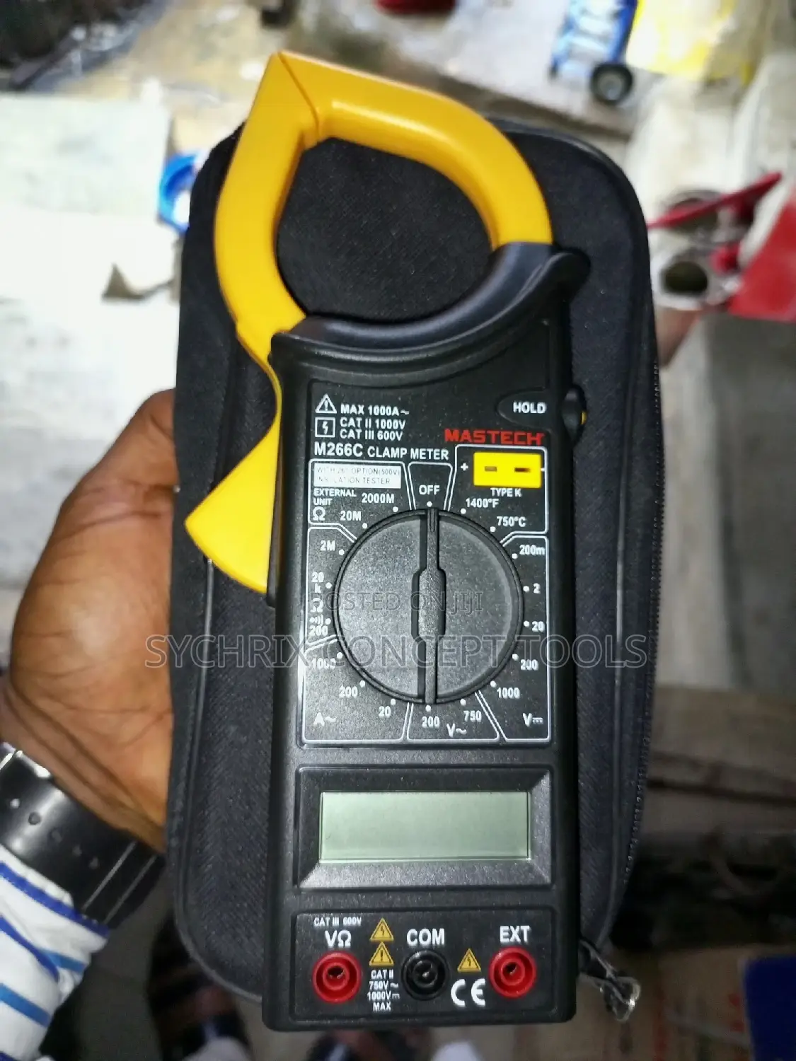 AC Digital Clamp Meter