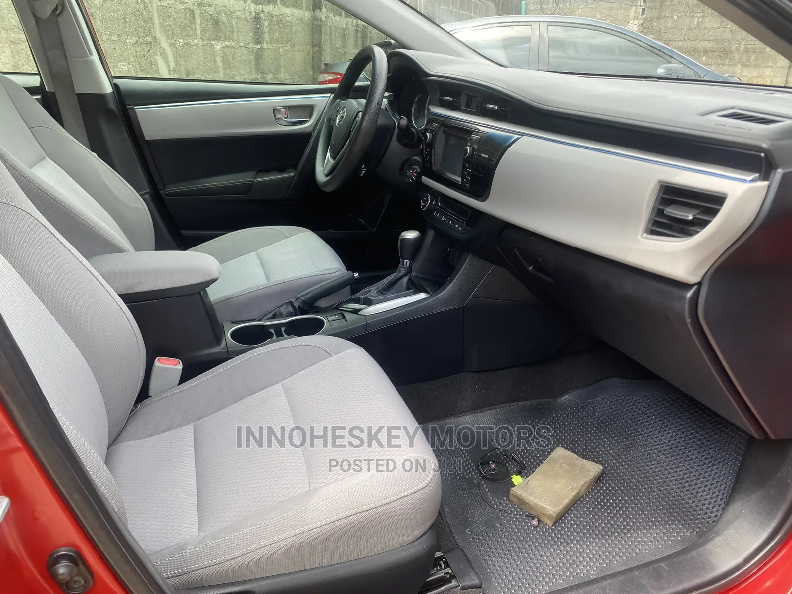 Toyota Corolla 2015 Red