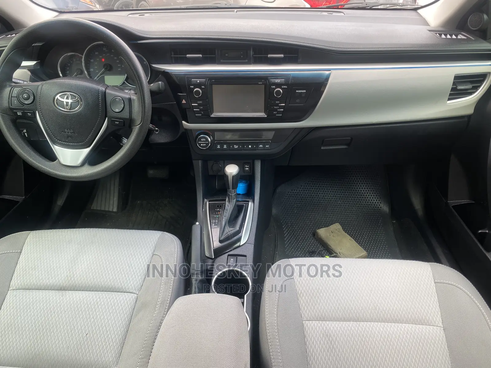 Toyota Corolla 2015 Red