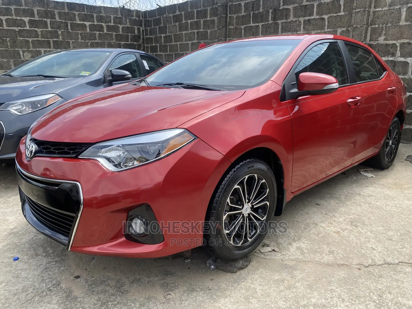 Toyota Corolla 2015 Red