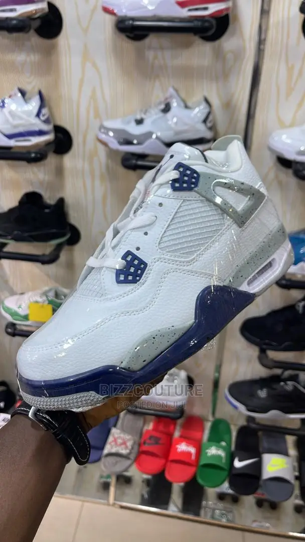 Original NIKE Air Jordan Retro 4 Available in Store