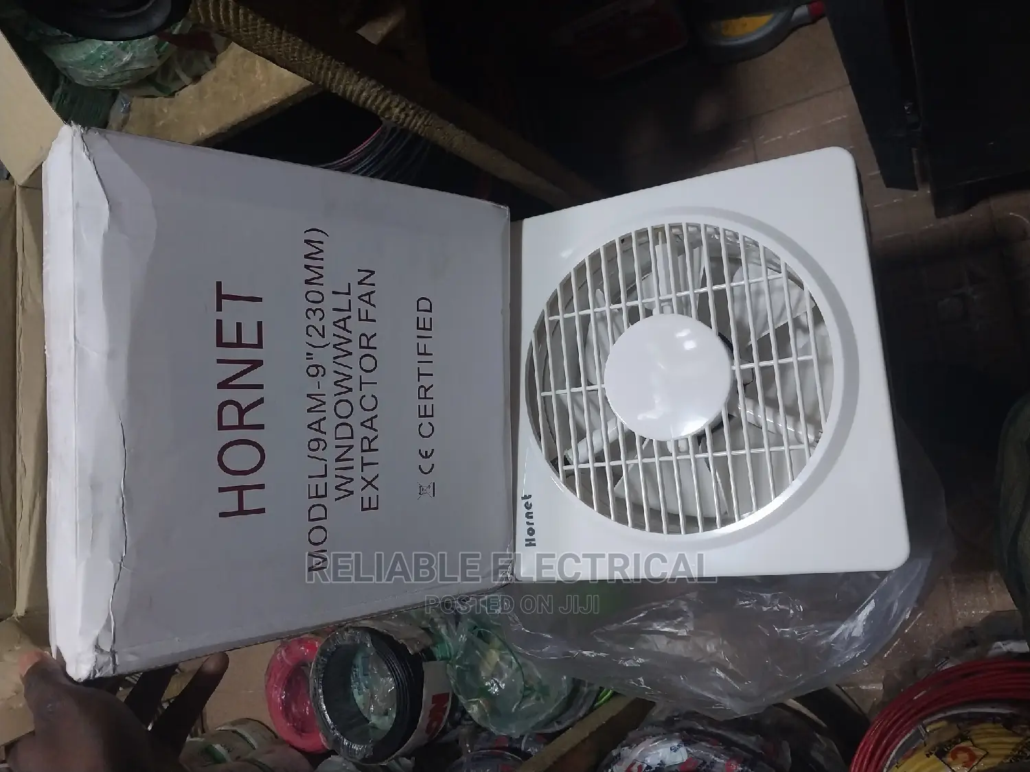 Hornet Fan 6 Inches