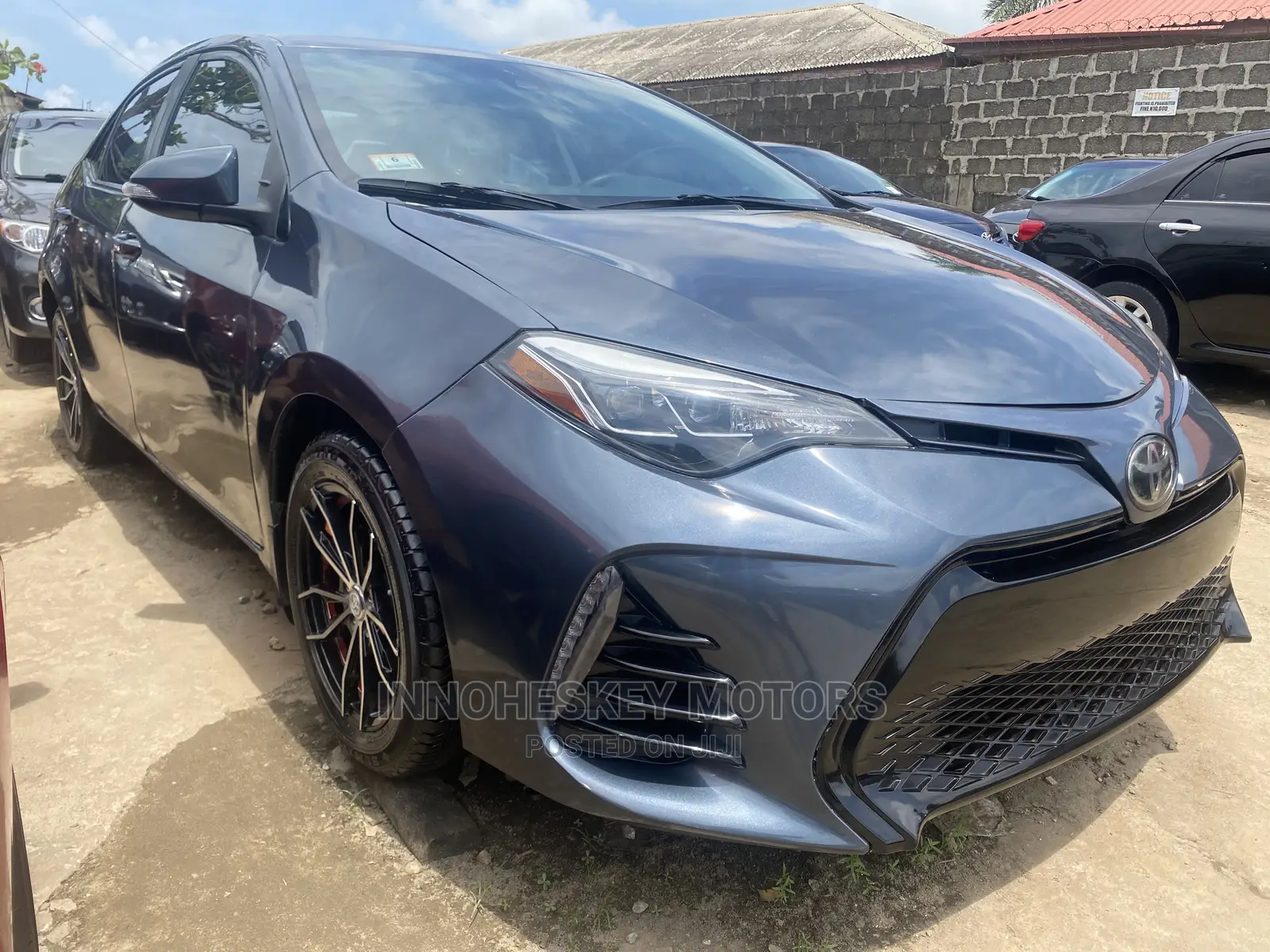 Toyota Corolla 2017 Gray