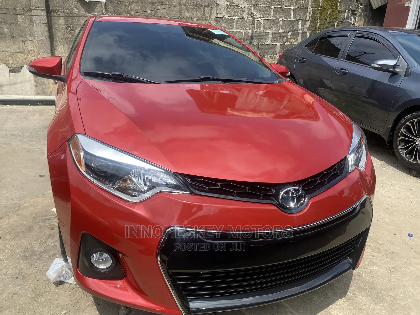 Toyota Corolla 2015 Red