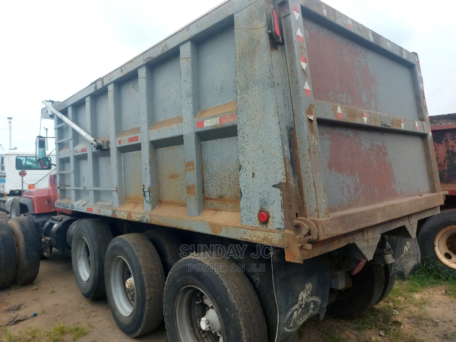 New Arrival 30tons RD Twelve Tyres Dump Truck Big Axle