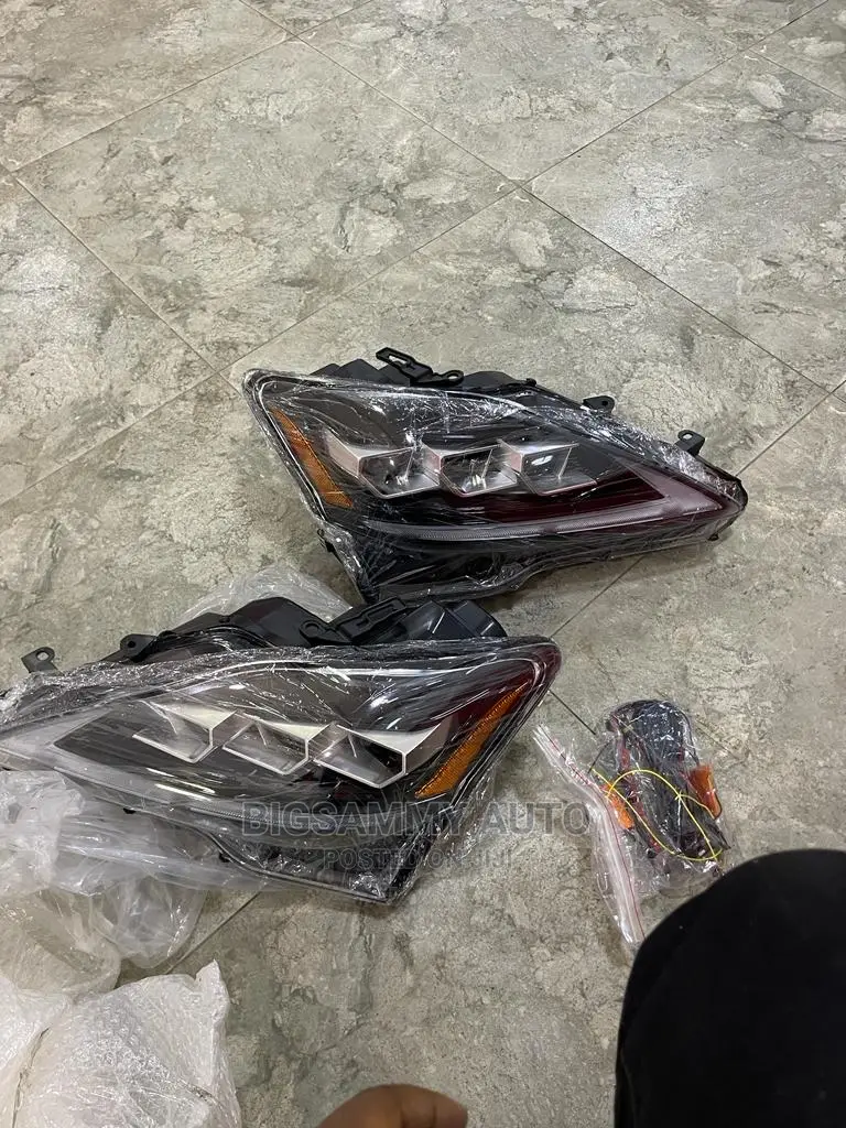 Lexus Is 250 Three/3 Torch Headlamp